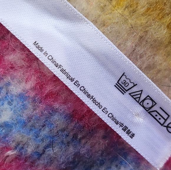 FREE PEOPLE Skye Fringe Blanket Pink 60 x 54 Soft Cozy Throw Home - Picture 5 of 7